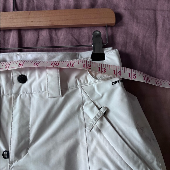 The North Face Freedom Insulated Snow Pants - Picture 14 of 15